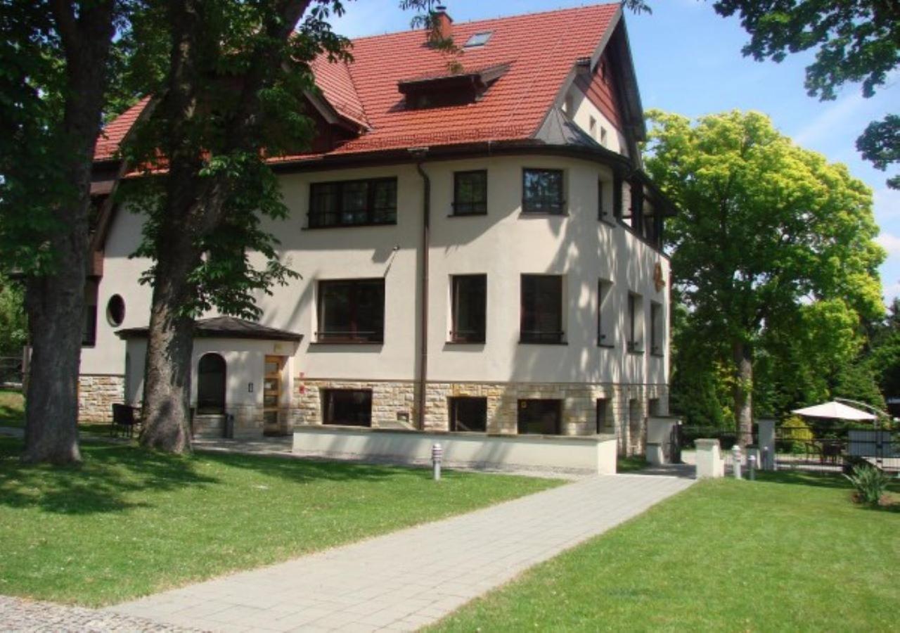 Jasny Dwor Otel Polanica-Zdroj Dış mekan fotoğraf