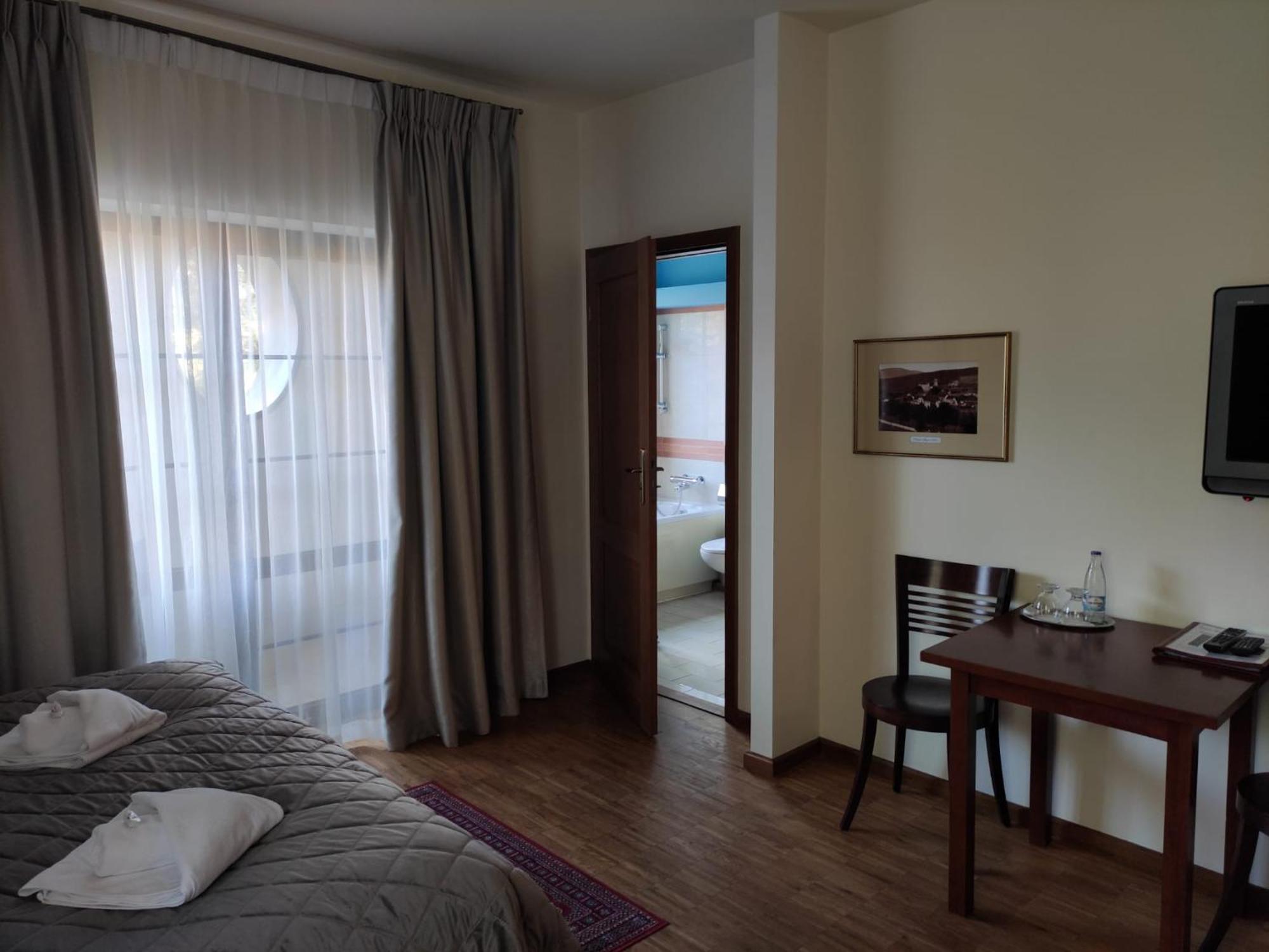 Jasny Dwor Otel Polanica-Zdroj Dış mekan fotoğraf