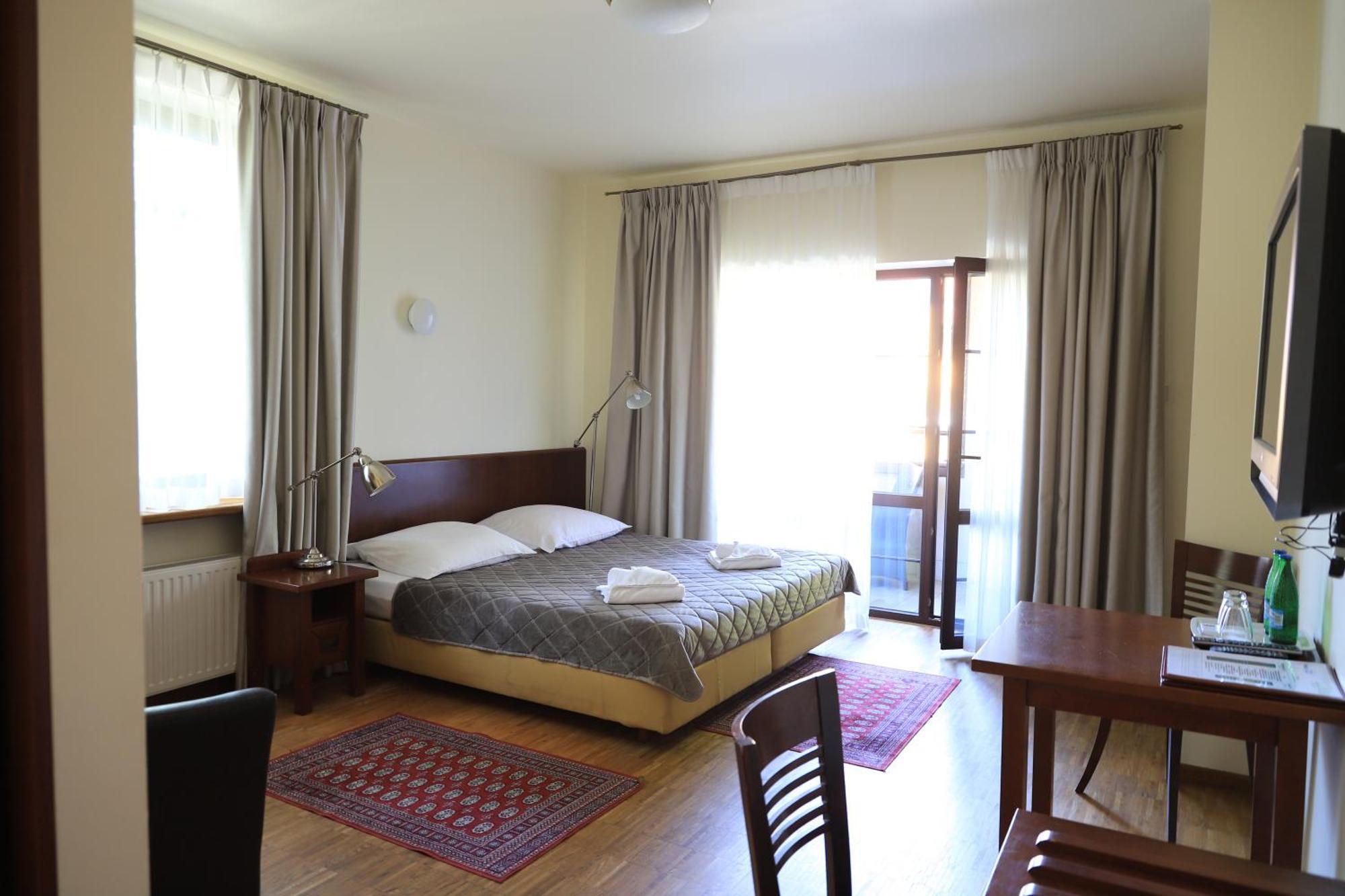 Jasny Dwor Otel Polanica-Zdroj Dış mekan fotoğraf